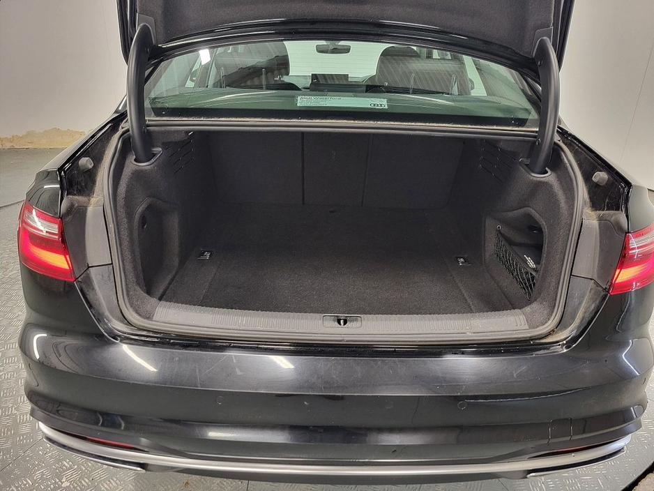 2021 Audi A4 - image 13