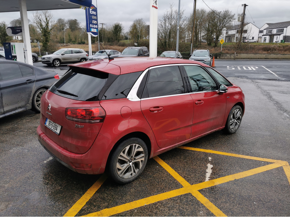 2016 Citroen C4 Picasso - image 9