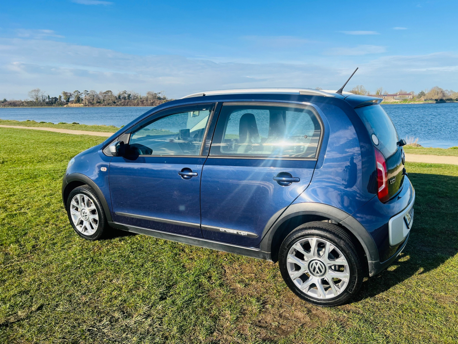 2015 Volkswagen up! 1.0L AUTO €8,950