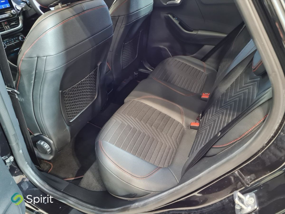 2022 Ford Puma - image 5