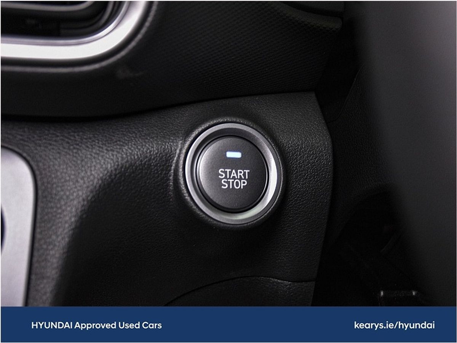 2023 Hyundai Kona EV Premium 64 kWh €23,777