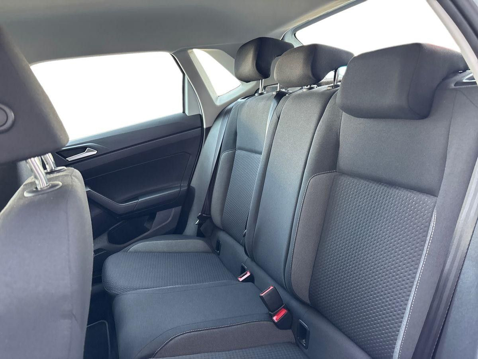 2024 Volkswagen Polo - image 11