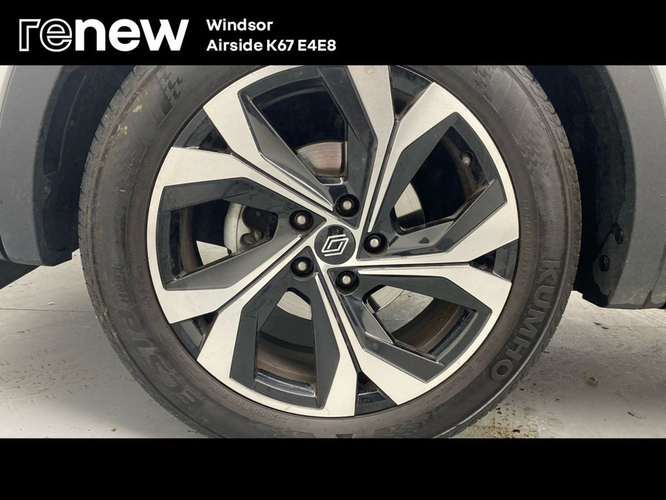 2024 Renault Arkana - image 8