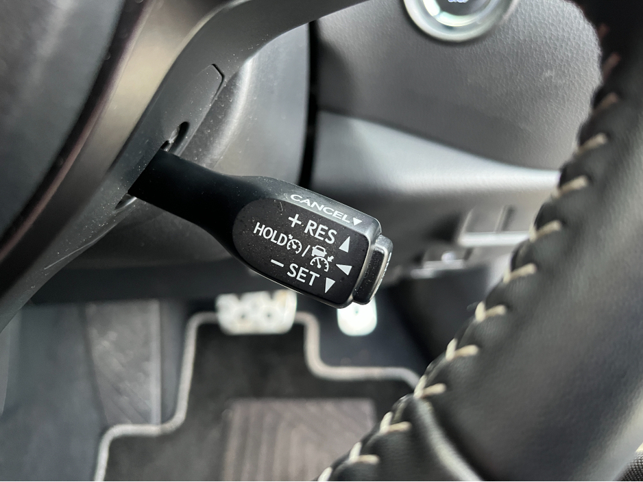 2022 Toyota C-HR GR SPORT AUTOMATIC HYBRID 1.8 PETROL //HIGH SPEC//HALF LEATHER HEATED SEATS//KEYLESS ENTRY//ADAPTIVE CRUISE CONTROL//REVERSE CAMERA// €29,950