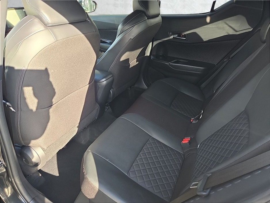 2020 Toyota C-HR - image 8
