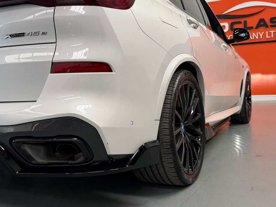 2022 BMW X5 - image 40