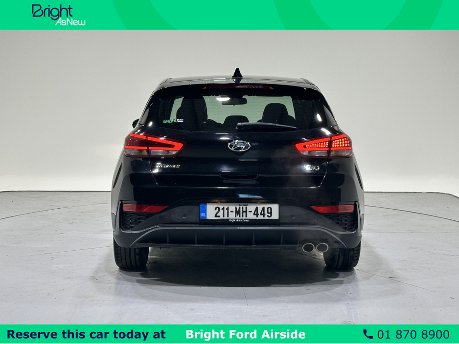 2021 Hyundai i30 - image 11