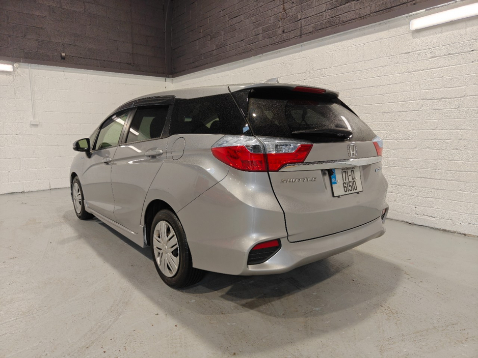 2017 Honda Shuttle - image 6