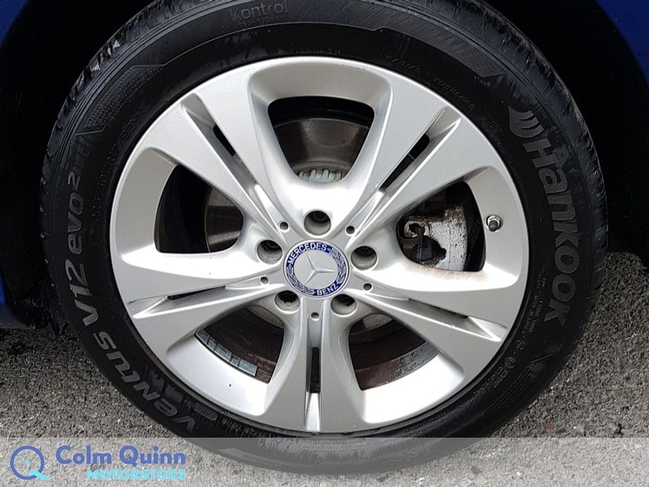 2017 Mercedes-Benz C Class - image 5