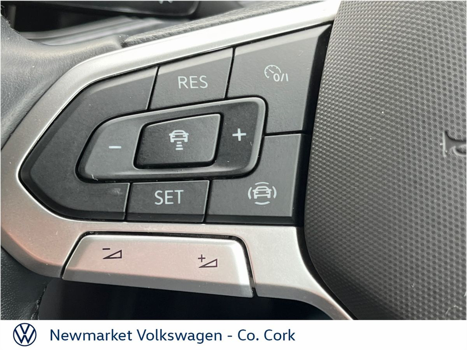 2023 Volkswagen T-Cross - image 7