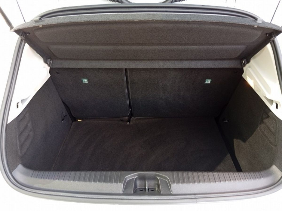 2021 Renault Clio - image 5