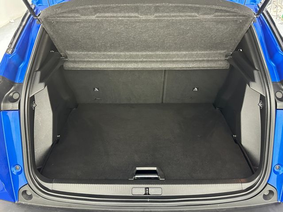 2023 Peugeot 2008 - image 27