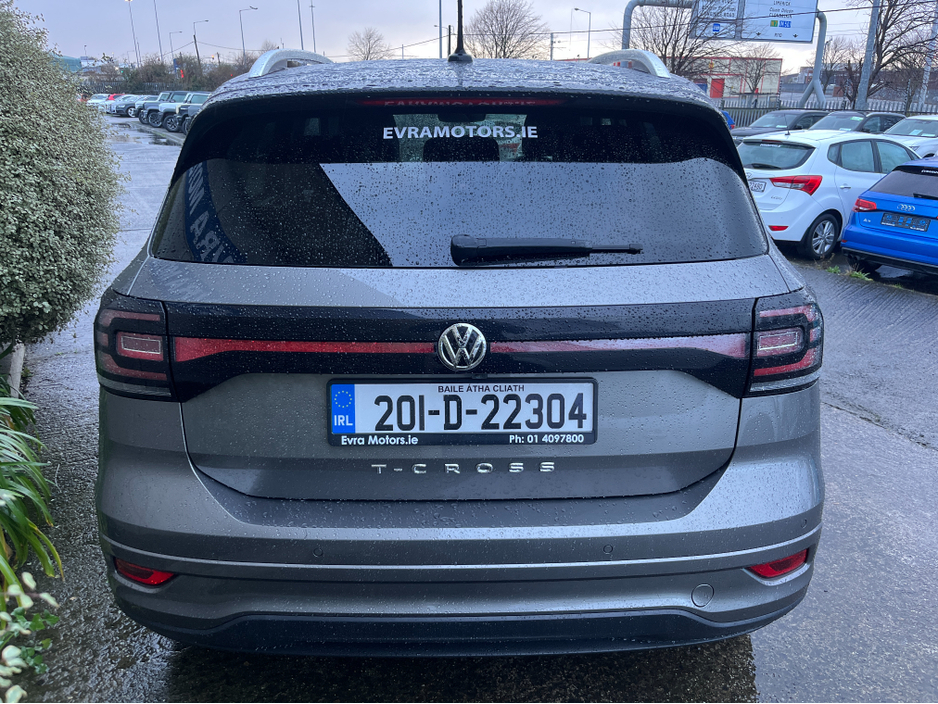 2020 Volkswagen T-Cross R-LINE 1.0 TSI PETROL MANUAL //SAT NAV//ADAPTIVE CRUISE CONTROL//REVERSE CAMERA// €18,950