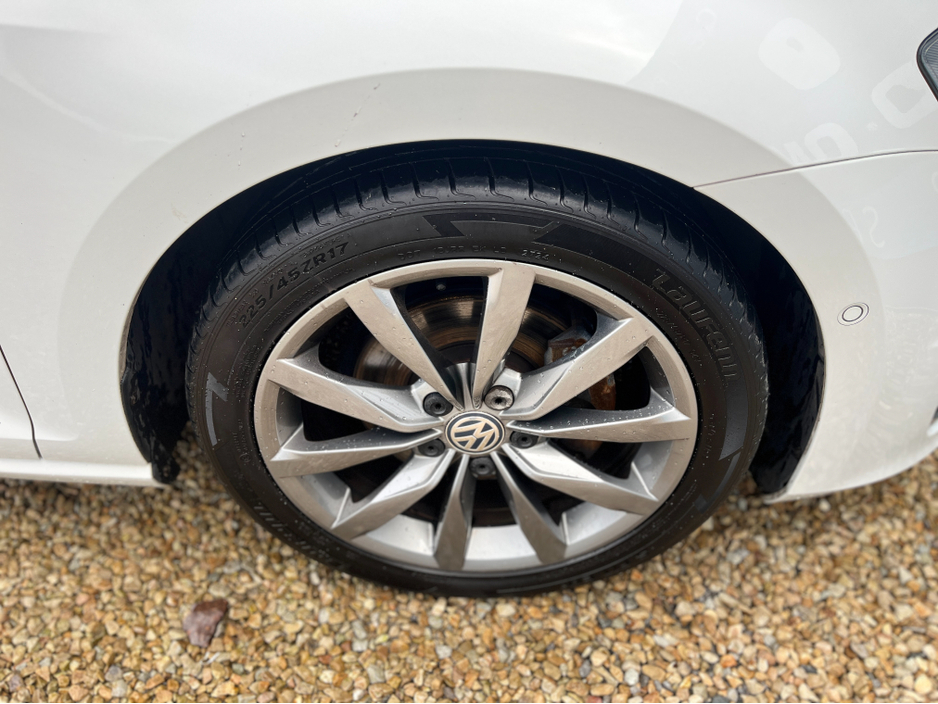 2013 Volkswagen Golf - image 18