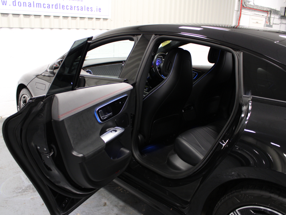 2023 Mercedes-Benz EQE 300 4DR AUTO €48,995