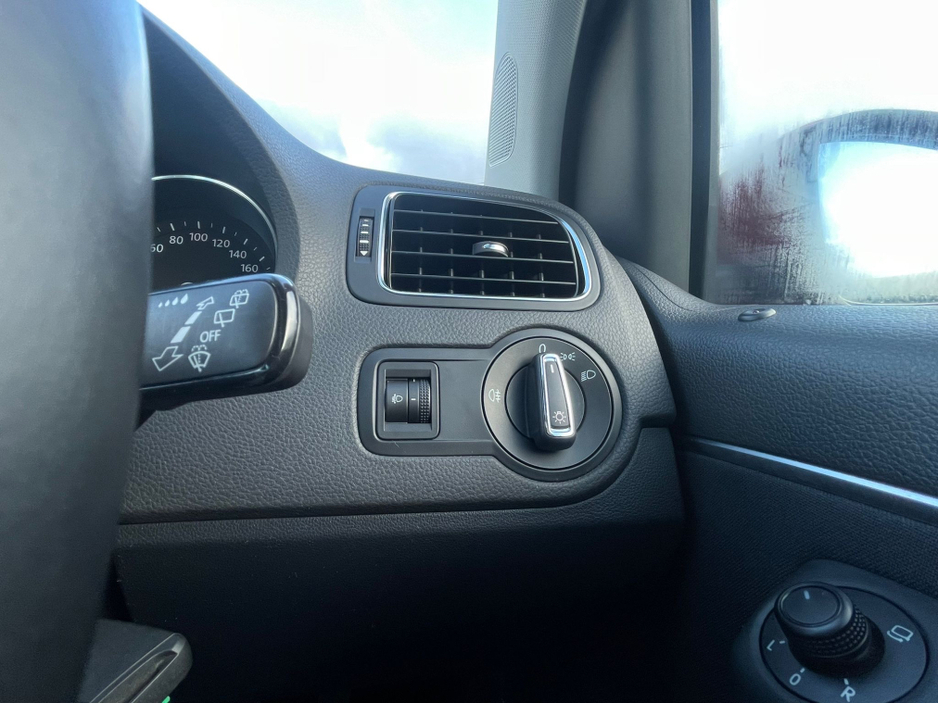 2015 Volkswagen Polo 1.2 €10,999