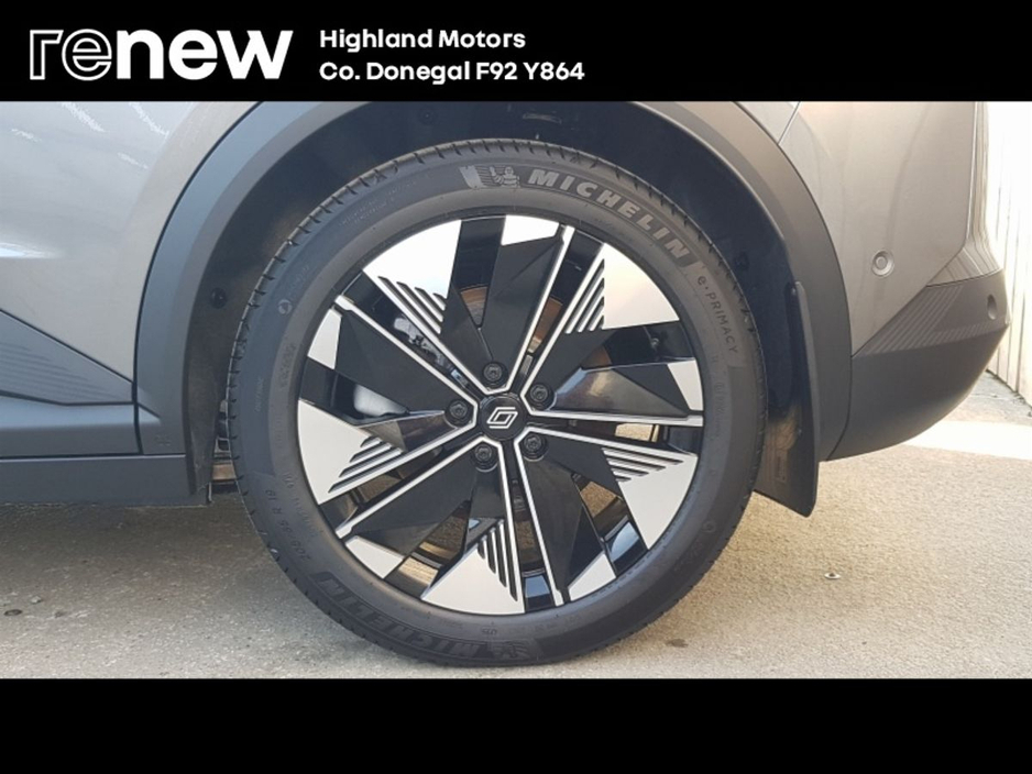 2026 Renault Scenic - image 9