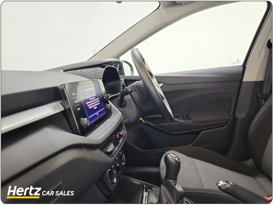 2024 Skoda Fabia - image 4