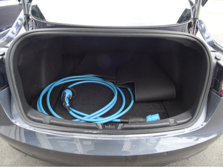 2020 Tesla Model 3 - image 20