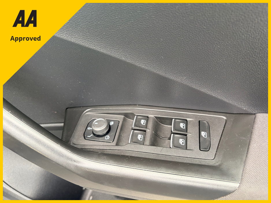 2020 Volkswagen T-Roc - image 11