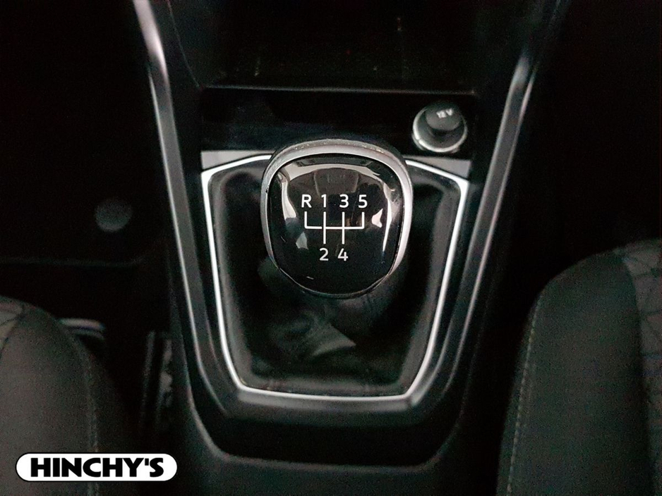 2023 Volkswagen T-Cross - image 11