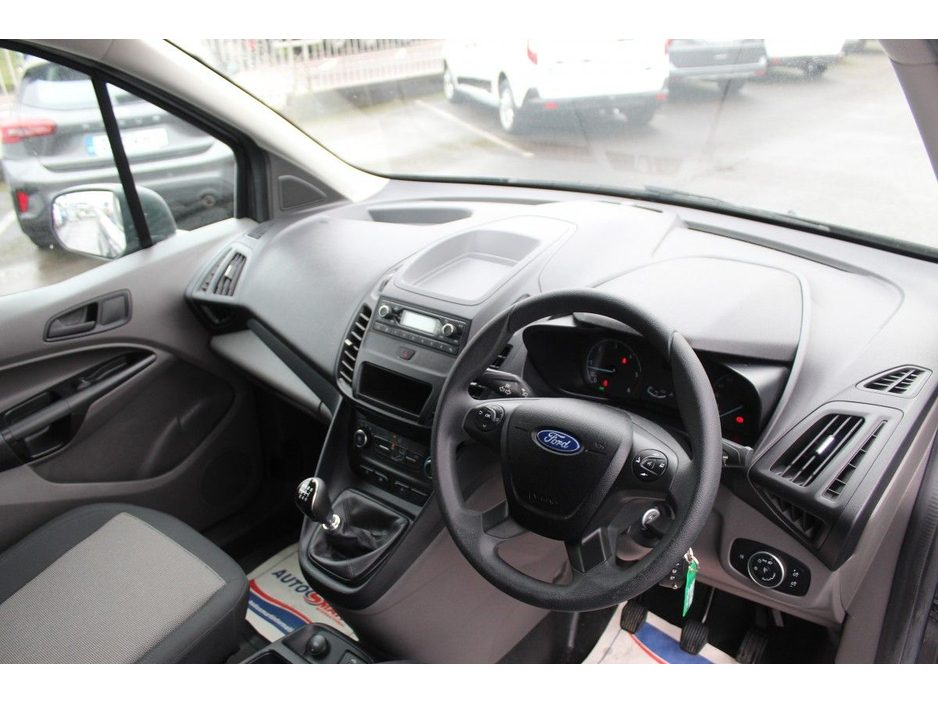 2024 Ford Transit Connect - image 11