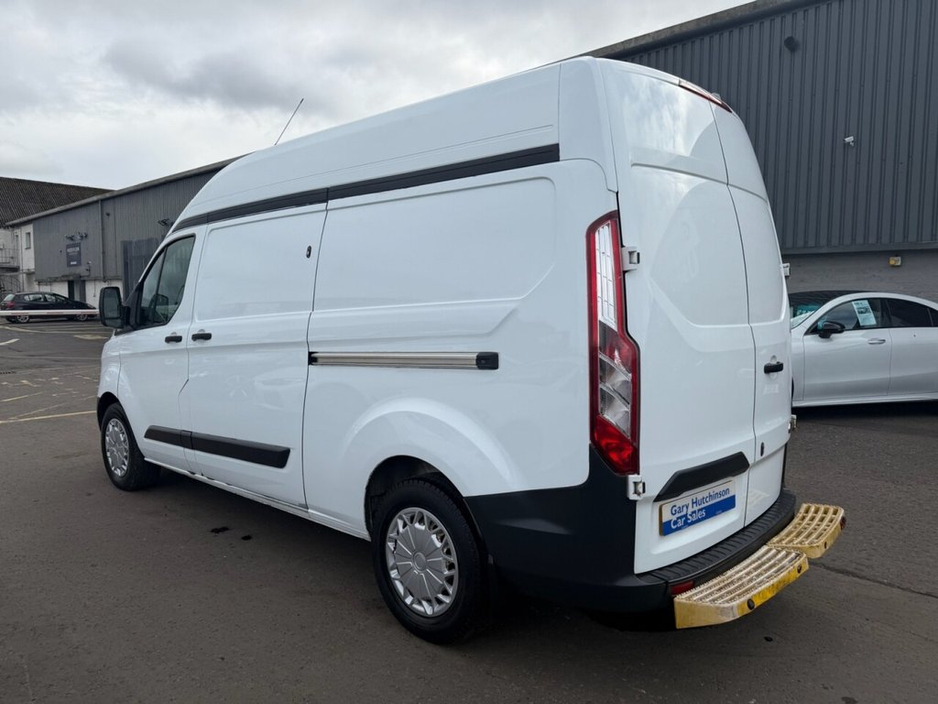 2016 Ford Transit Custom - image 37