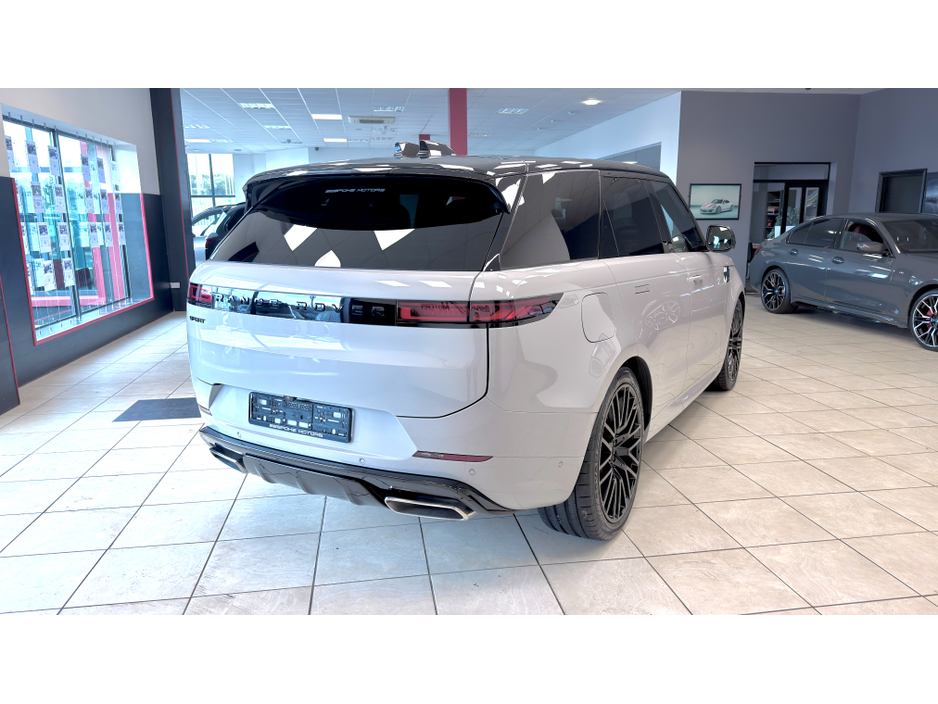 2025 Land Rover Range Rover - image 22