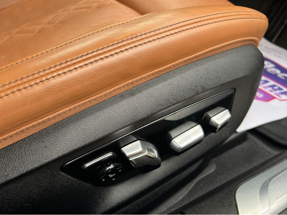 2018 BMW 7 Series ////740-D-M-SPORT//X -DRIVE///HUGE SPEC///SUNROOF//LIKE NEW////
