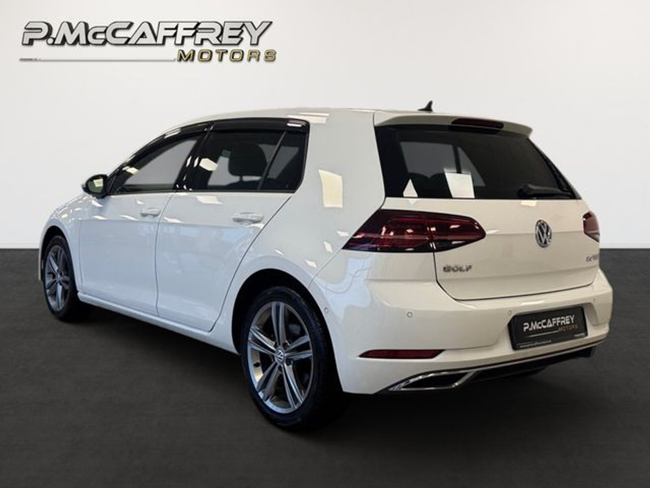 2019 Volkswagen Golf - image 7