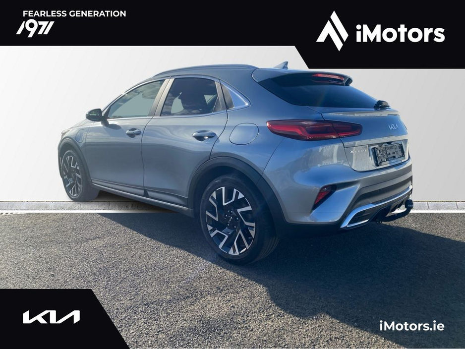2023 Kia XCeed - image 2