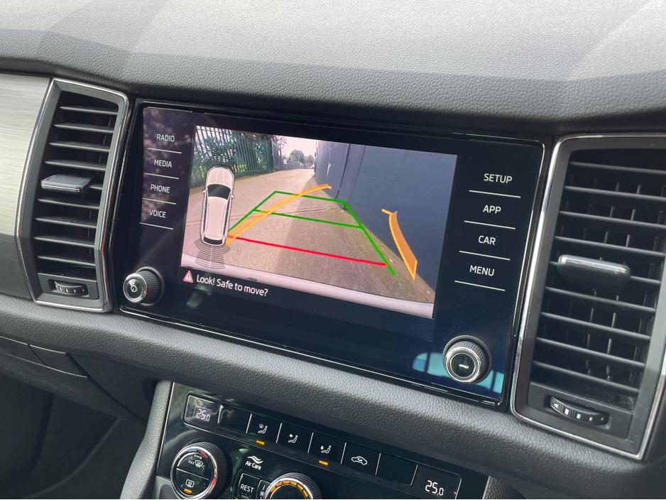 2020 Skoda Kodiaq - image 11