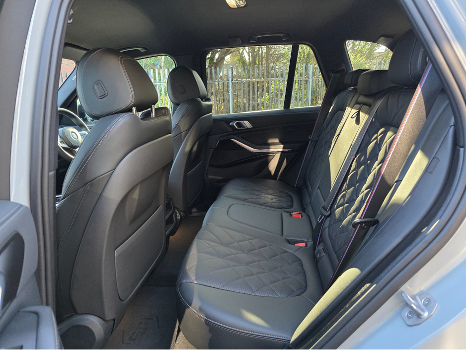 2025 BMW X5 XDRIVE50E M SPORT AUTO. ONLY 5K MILES. FINANCE ARRANGED. SIMI. AA APPROVED. €97,950