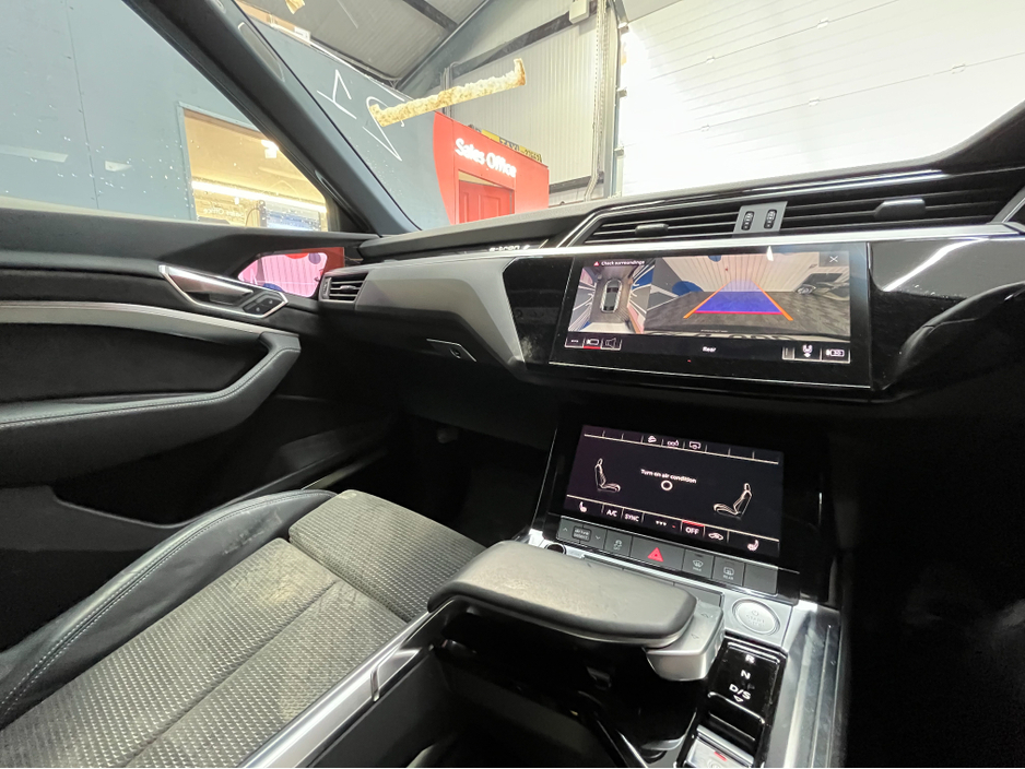 2021 Audi e-tron - image 20