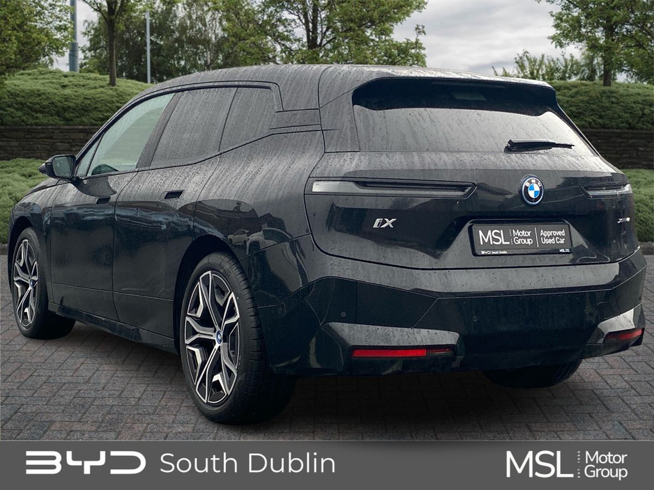 2022 BMW iX - image 4