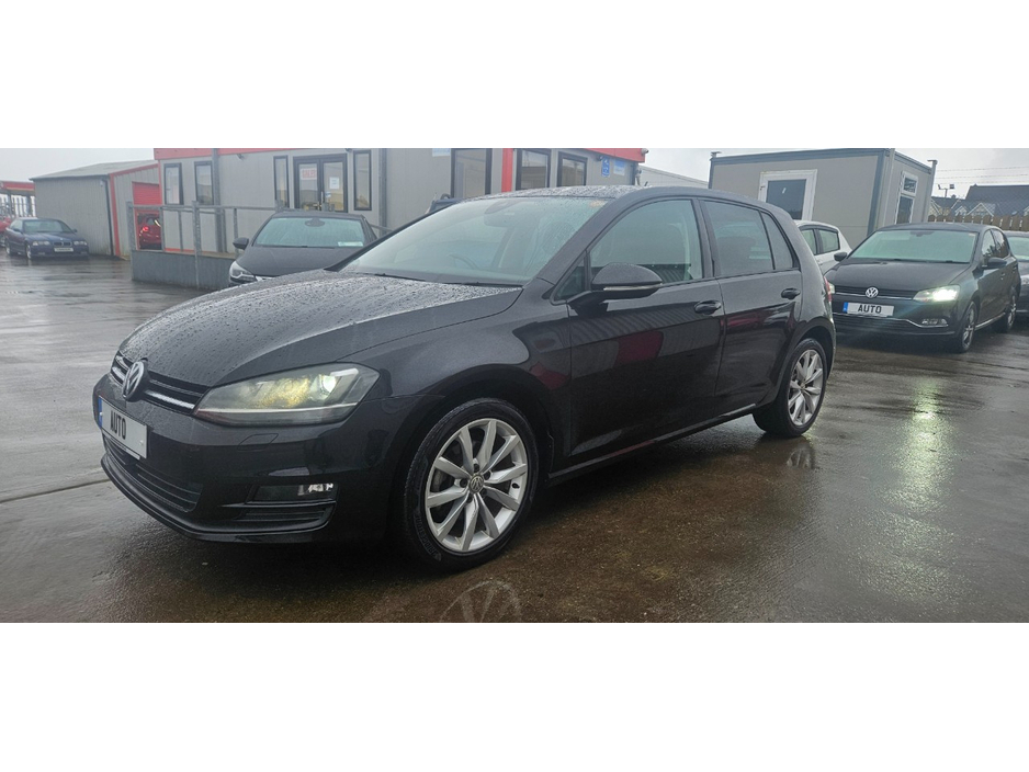 2017 Volkswagen Golf - image 15