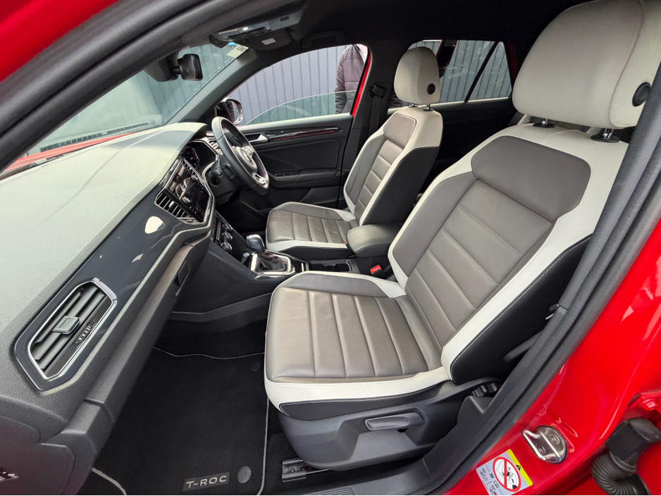 2020 Volkswagen T-Roc - image 42