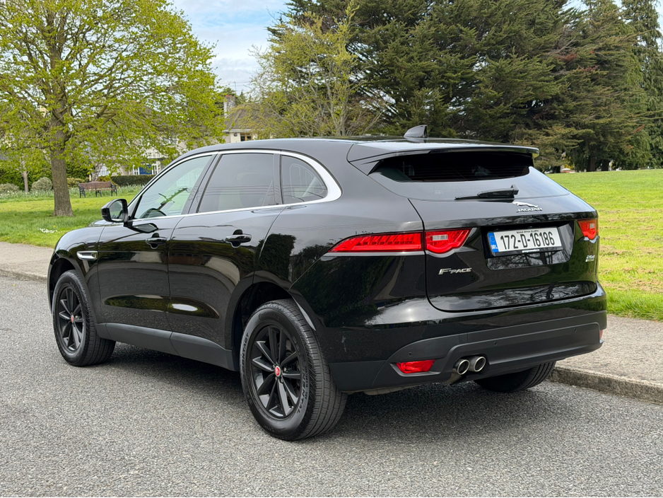 2017 Jaguar F-Pace - image 5