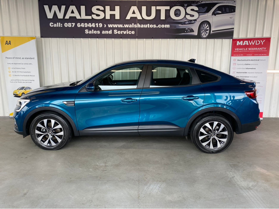 2022 Renault Arkana - image 3