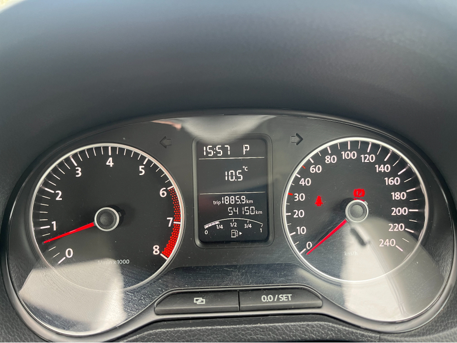 2011 Volkswagen Polo - image 12