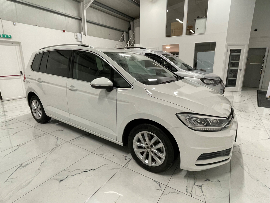 2018 Volkswagen Touran  €20,895