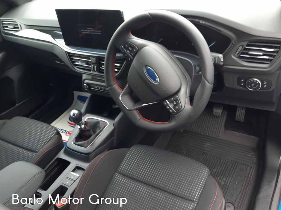 2025 Ford Focus - image 13