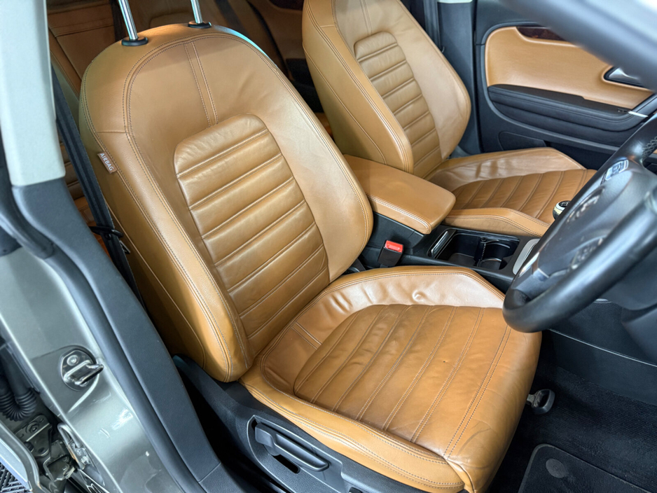 2011 Volkswagen CC - image 20