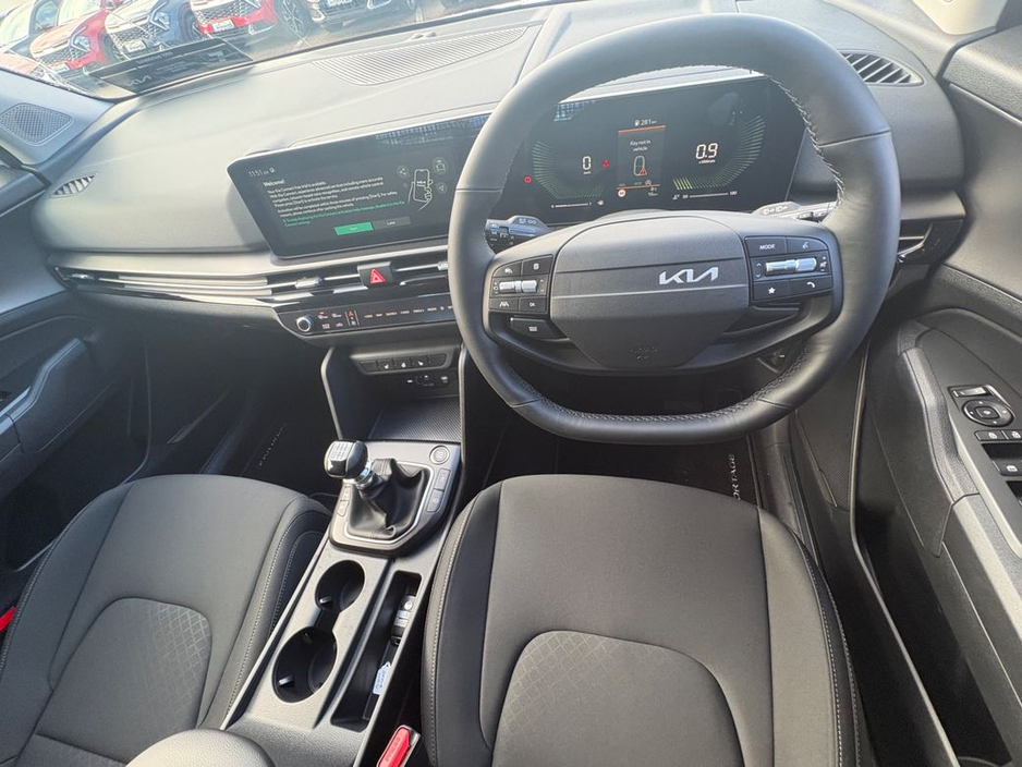 2026 Kia Sportage - image 8