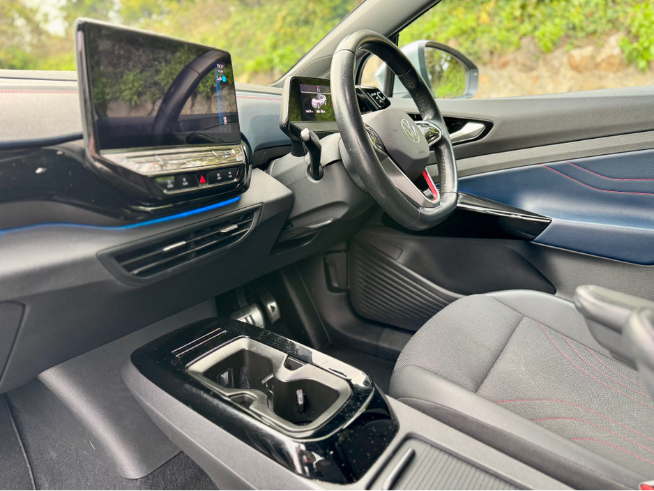 2021 Volkswagen ID.4 - image 23