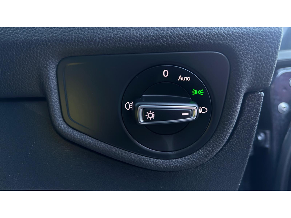 2016 Volkswagen Touran - image 15