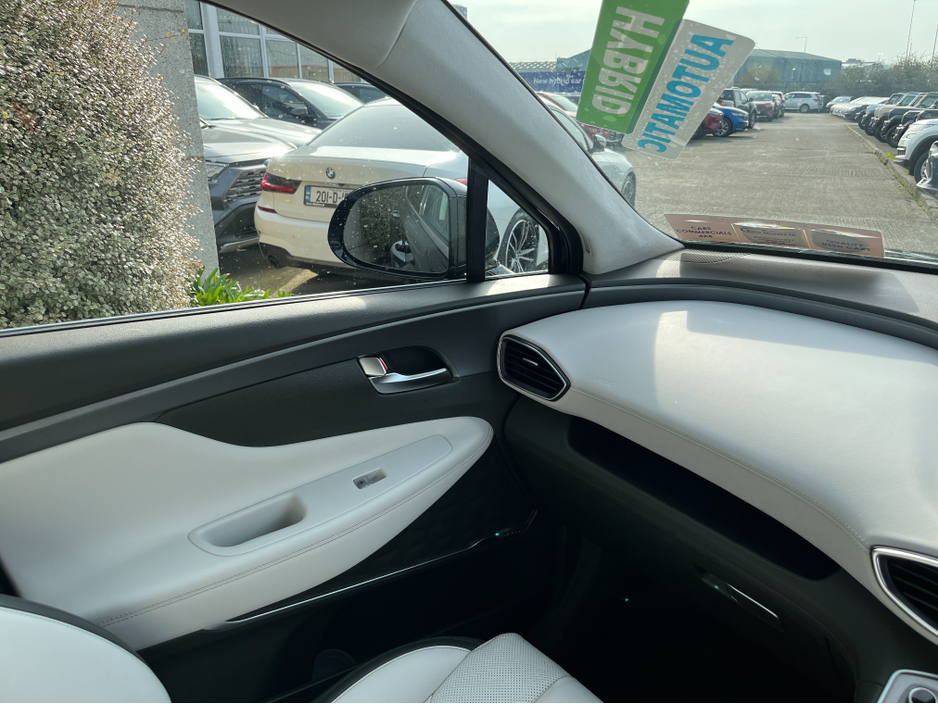 2021 Hyundai Santa Fe - image 19