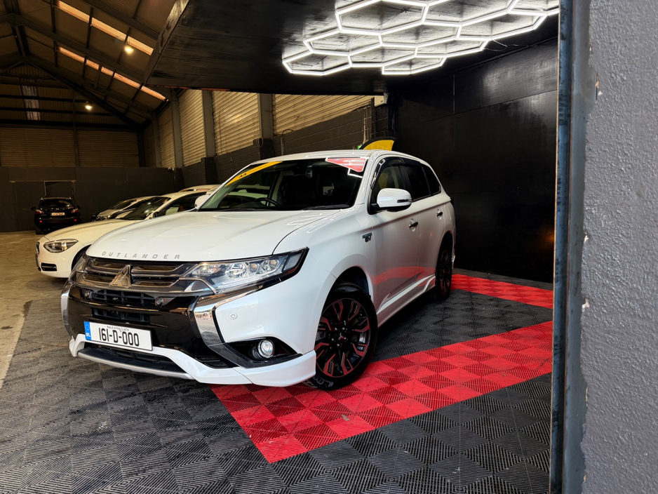 2016 Mitsubishi Outlander - image 7