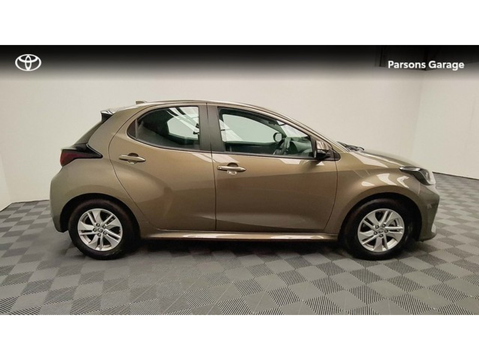 2024 Toyota Yaris YARIS 1.5 HYBRID LUNA €24,995