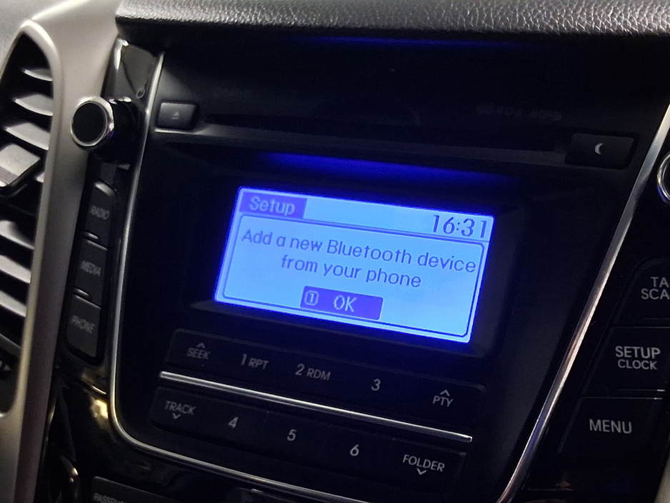 2016 Hyundai i30 - image 14